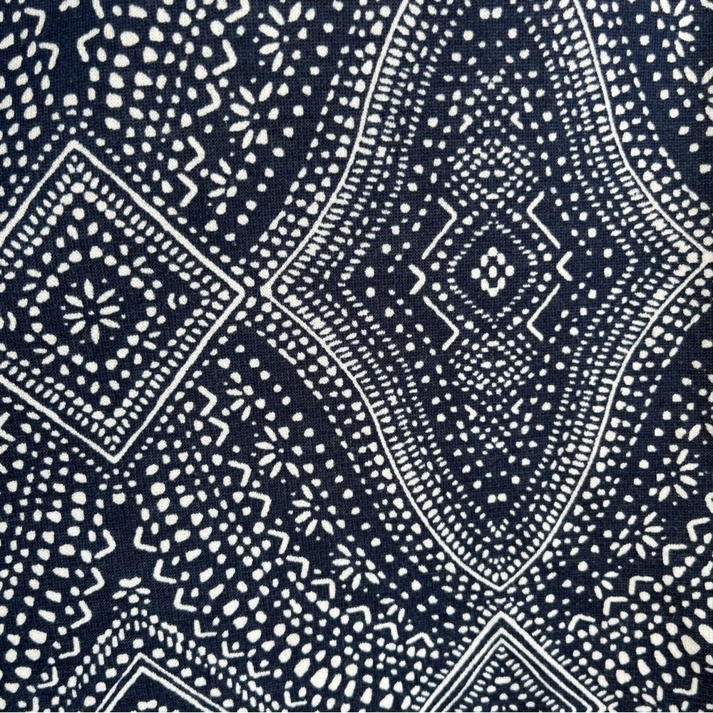 •H&M• Navy/White Patterned Pull-On Skirt - Size Large - Picture 3 of 8